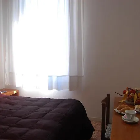 Alba Hotel 3*