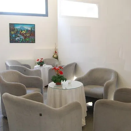 Alba مونتيكاتيني تيرمي